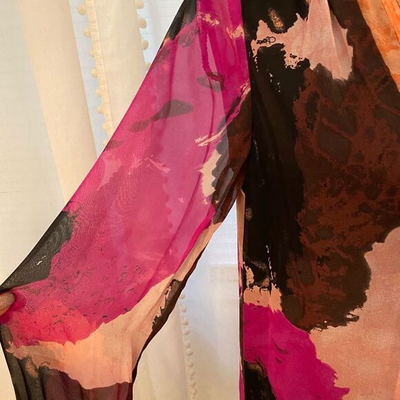 Diane Von Furstenberg 100% silk blouse, size 6 - Picture 4 of 10